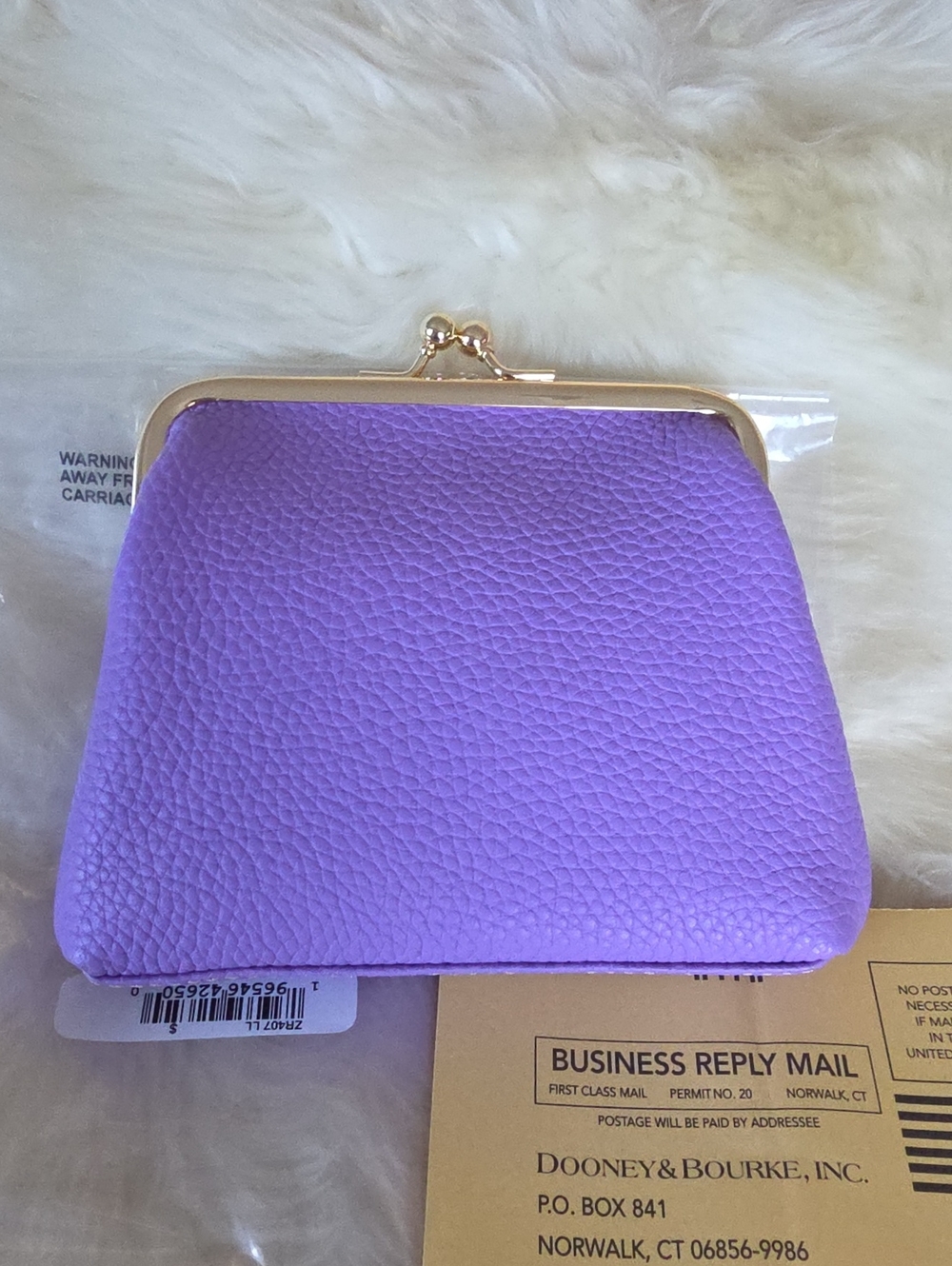 Beautiful NWT Dooney & Bourke Lilac Pebbled Leather Kiss-lock Wallet 💜🎁💛 - Picture 7 of 16